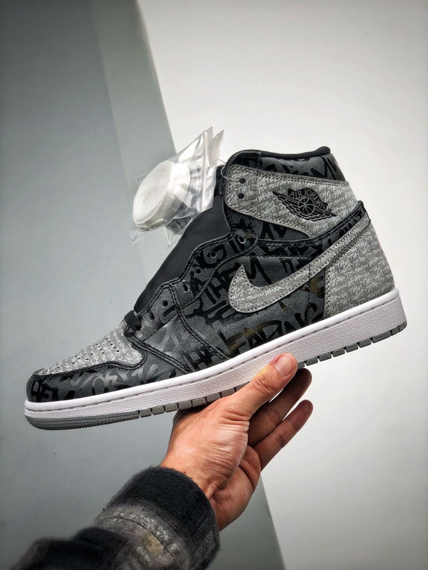 Air Jordan 1 High OG “Rebellionaire”