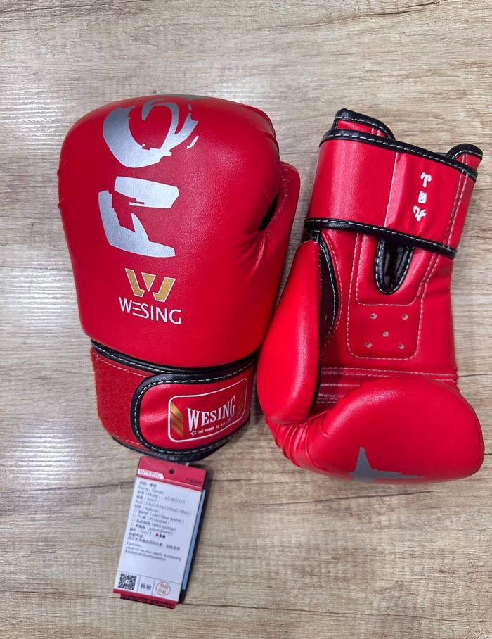 Боксын бээлий