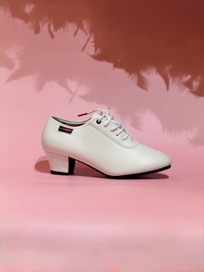 Бүжгийн гутал /бэлтгэлийн/