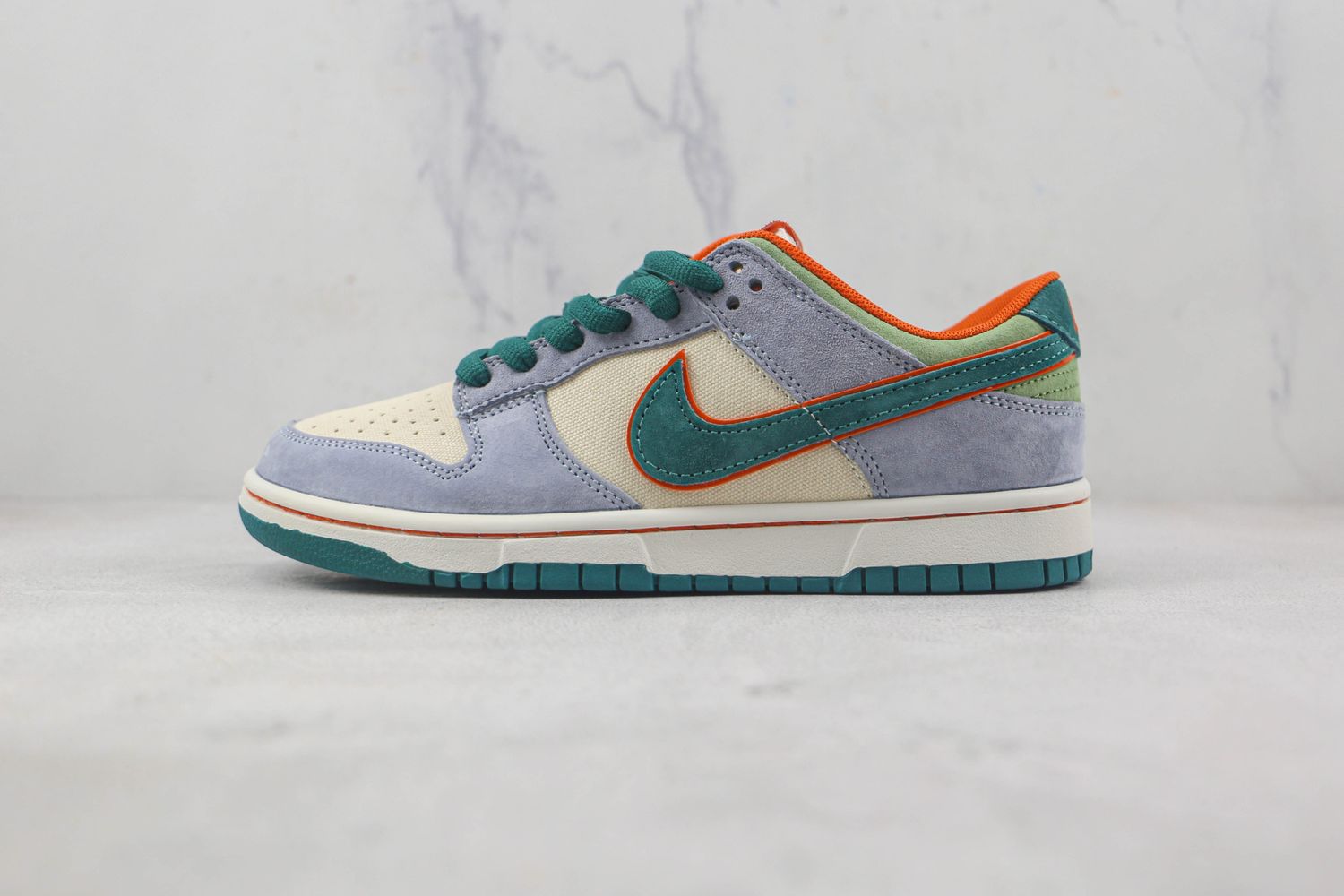 Otomo Katsuhiro x NK SB Dunk Low "Steamboy OST" 11