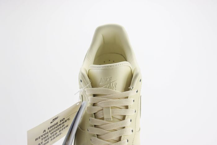 Nike Airforce 1 Low Coconut Milk 