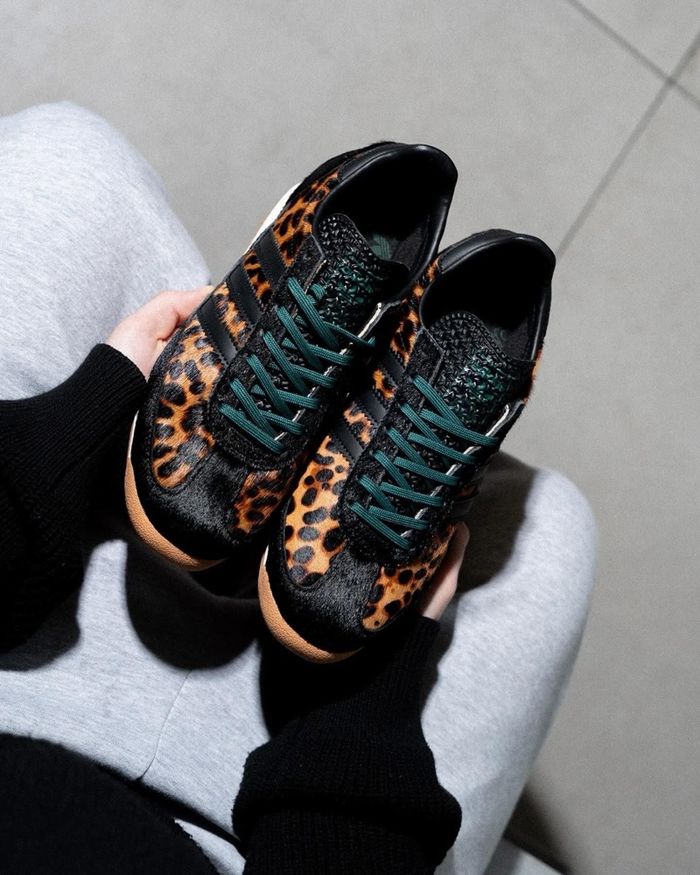 adidas SL72