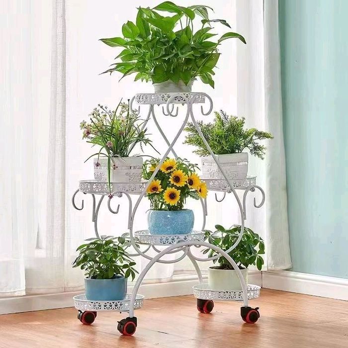 Цэцгийн тавиур