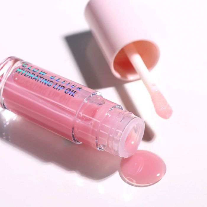 Moira Glow getter hydrating lip oil /009/ bubble pink