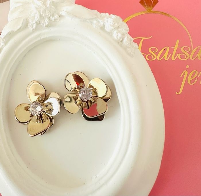 Гоёлын ээмэг