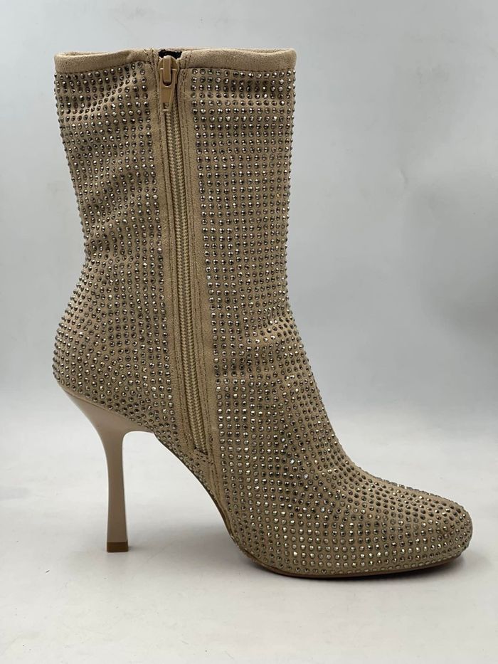 River island шаргал