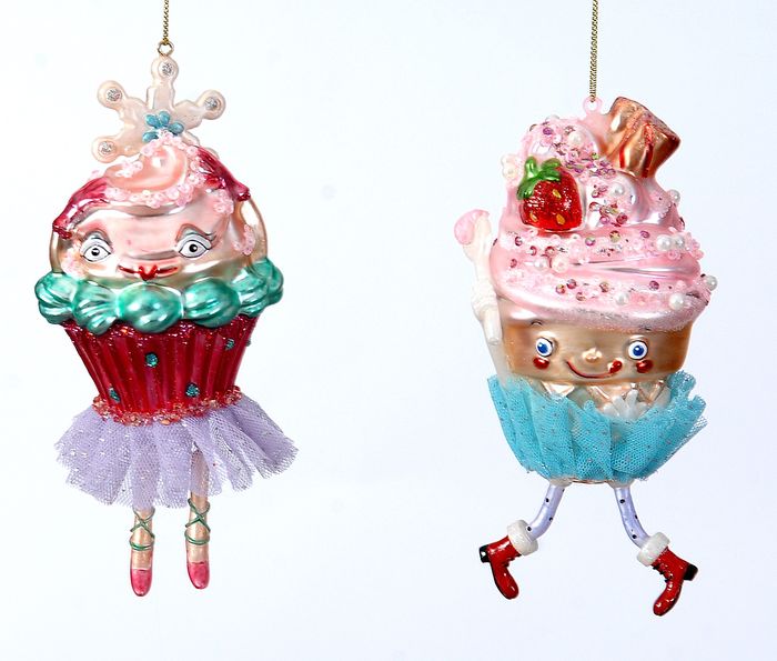 Glass ice cream girl w/face & dangle feet 