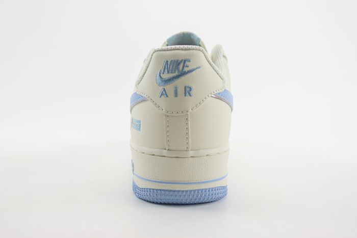 Nike Air Force 1 Low x supreme 85