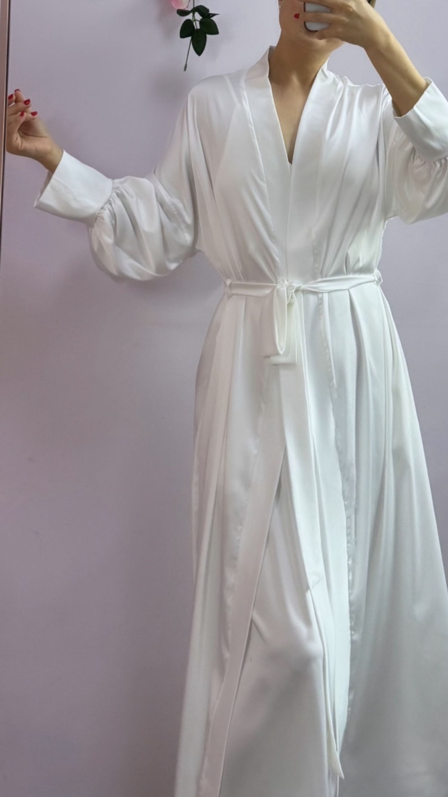 Momme robe White
