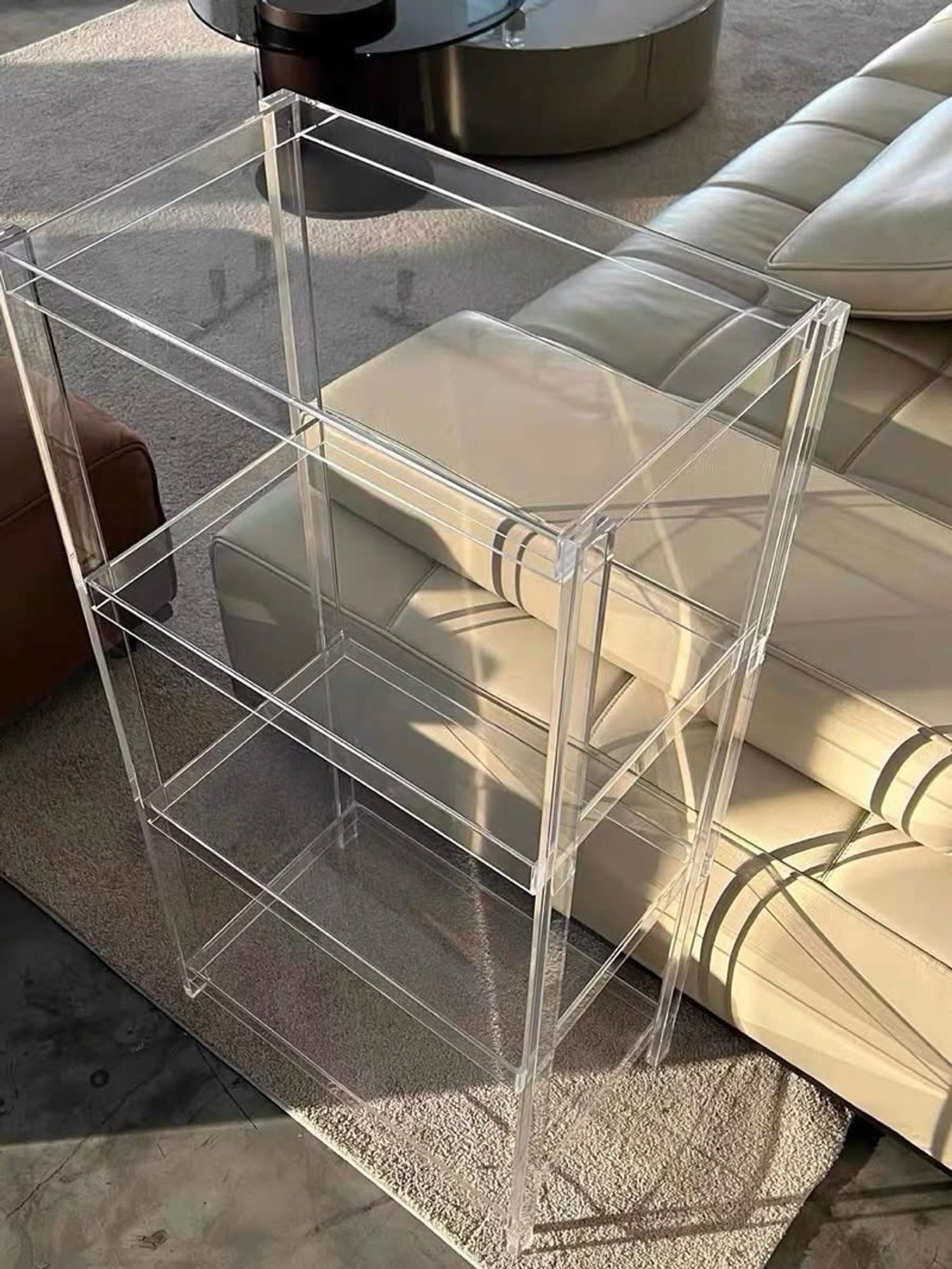 Акрил тавиур