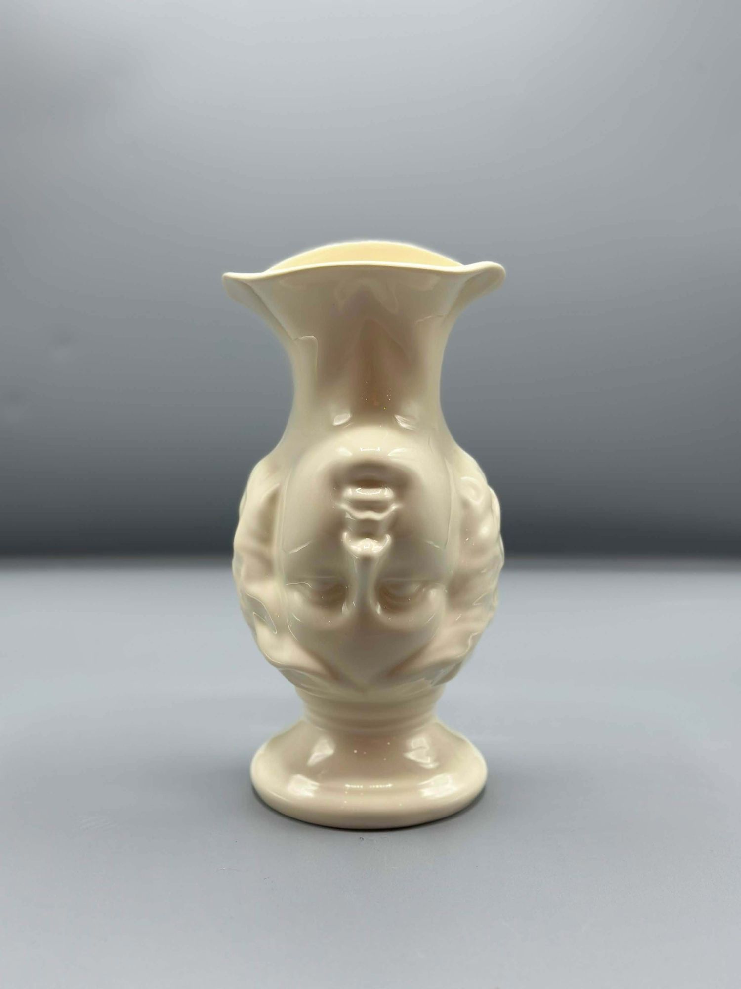 Vase толгойтой