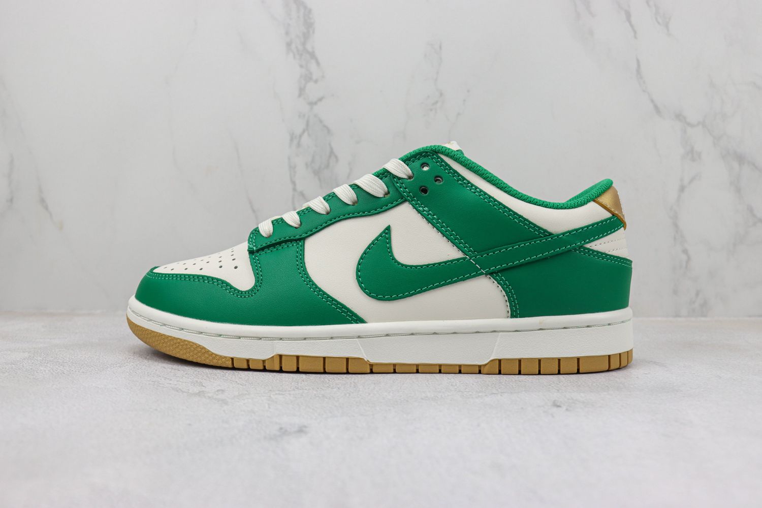 Nike Dunk Low WMNS Malachite