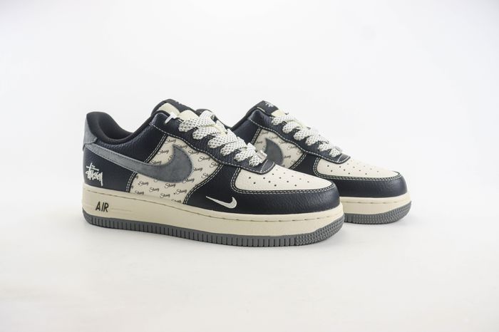 Nike Air Force 1 Low x Stussy 111