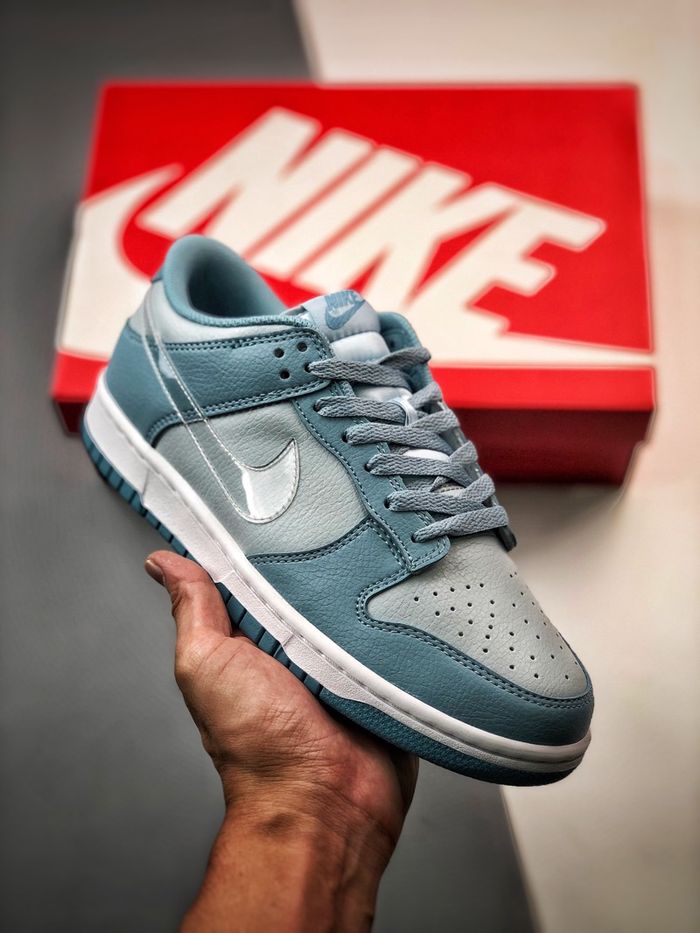 Nike Dunk Low “Aura Clear”