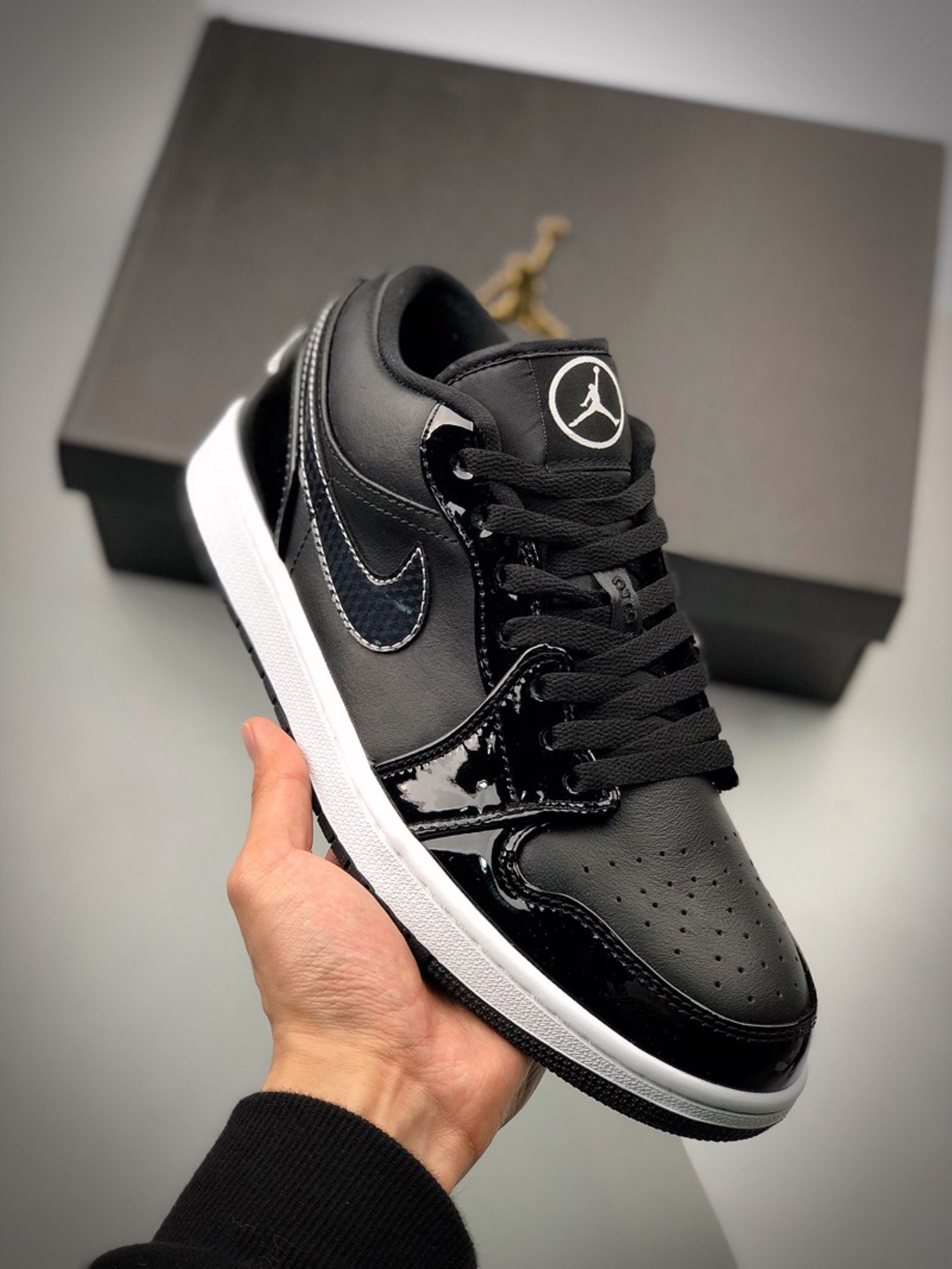 Air Jordan 1 Low