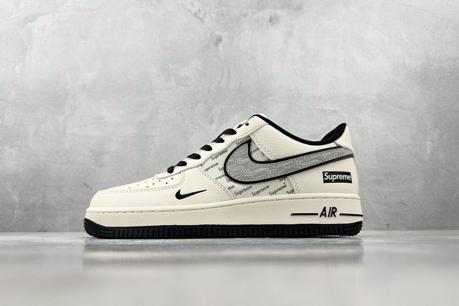 Nike Airforce 1 Low x Supreme 08