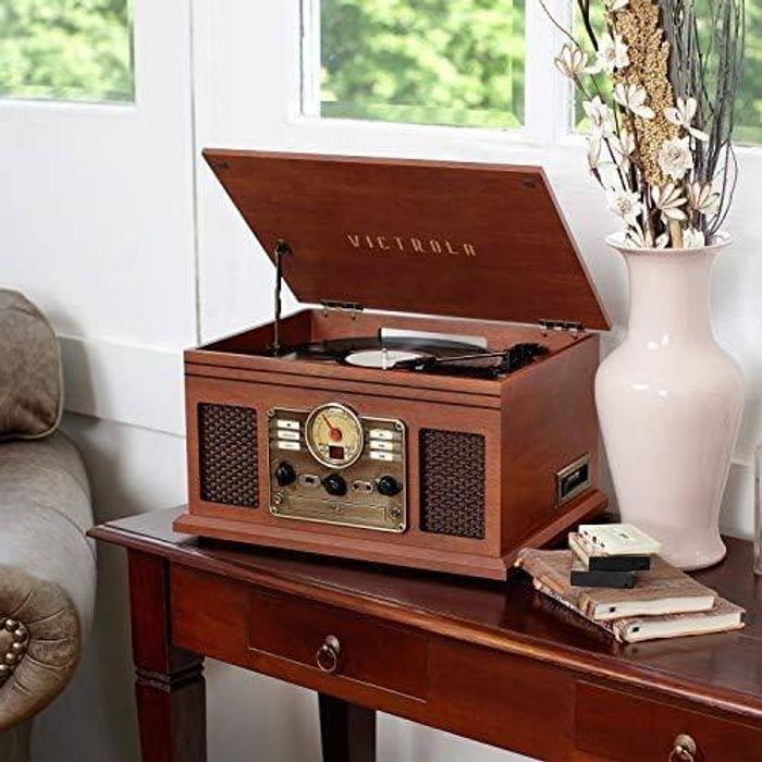 Пянз тоглуулагч Victrola 