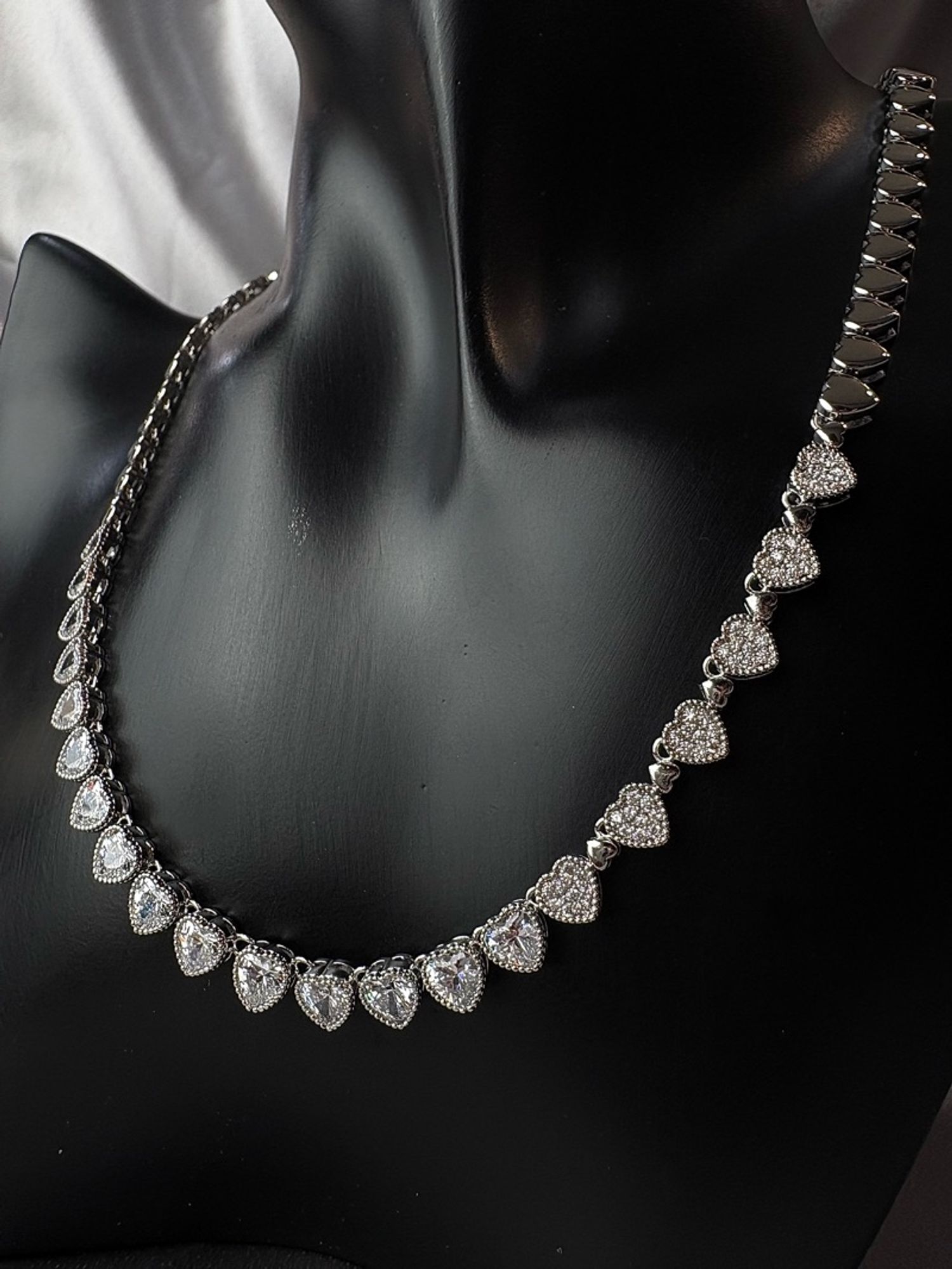 Хүзүүний зүүлт