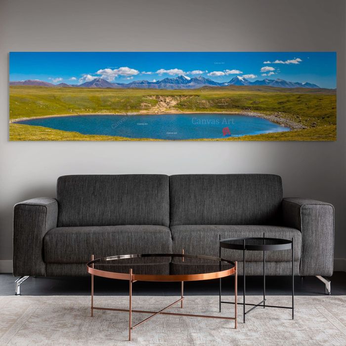 Хархираа Түргэний уулс, Олон нуурын хөндий