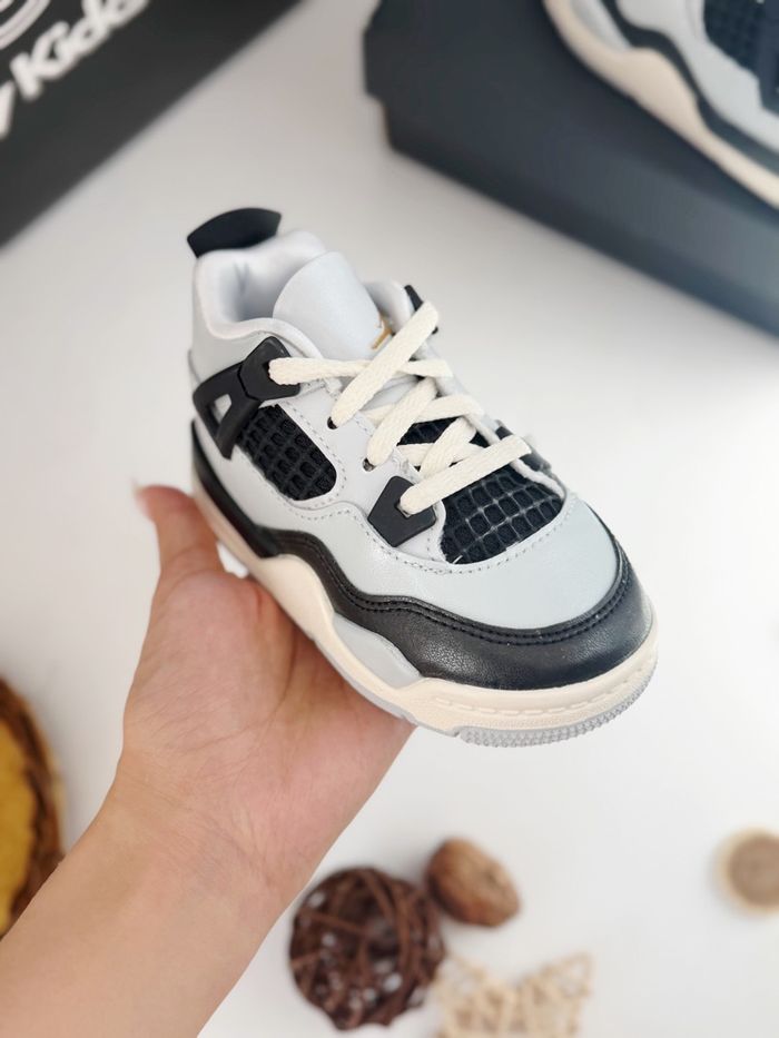 Air Jordan 4 Navy Blue