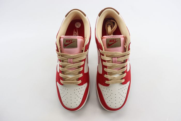 Nike Dunk Low Wmns 'Bacon' 