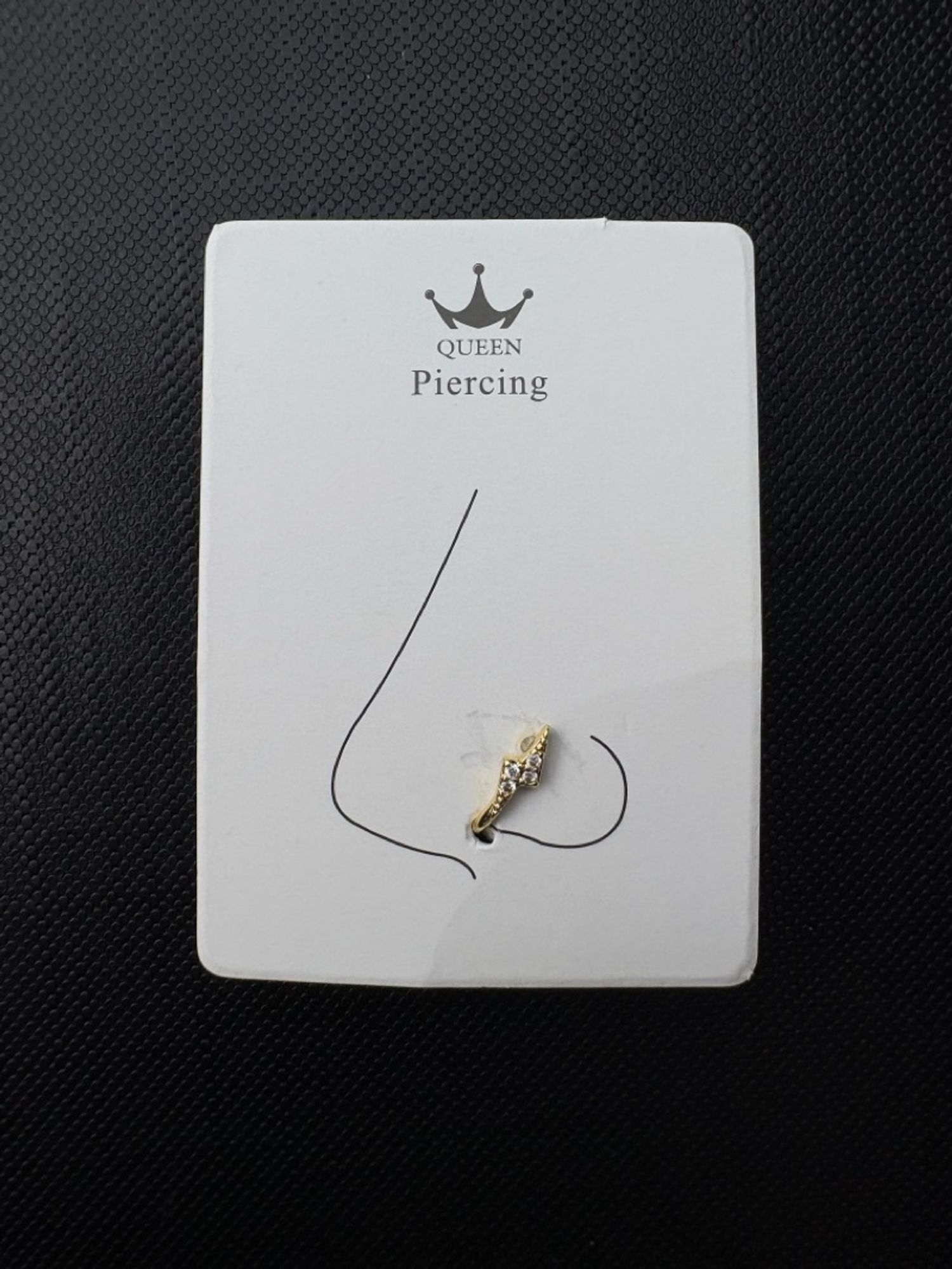 Хамрын хавчдаг ээмэг