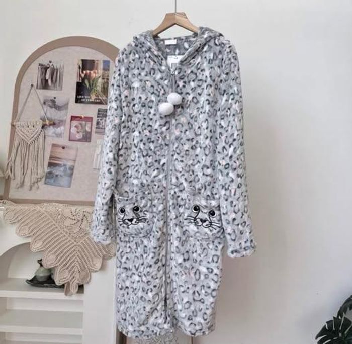 Хүүхдийн зөөлөн дулаан хөөрхөн халад