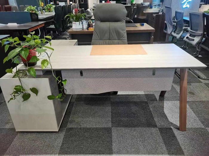 Захирал ширээ / Код: Е-93 /