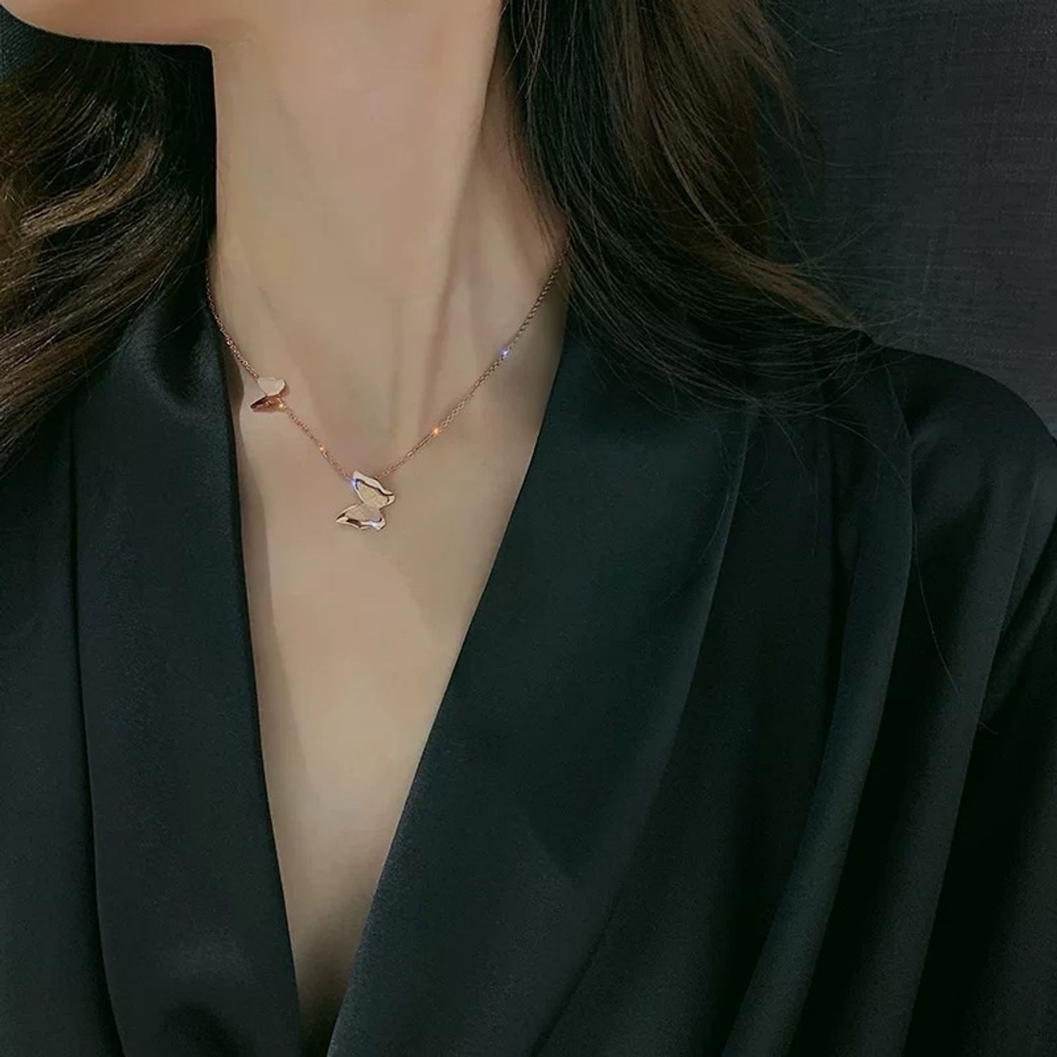 Эрвээхээтэй зүүлт зэсэн