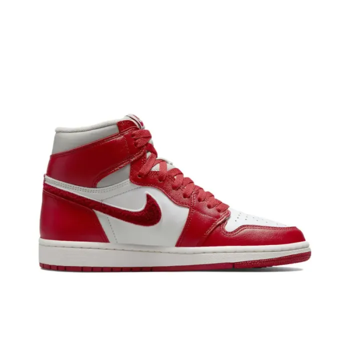 Jordan 1 Retro High OG 'Varsity Red' Women's
