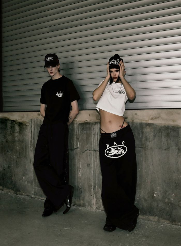  Lion Patch 2 Way Curved Jogger - Washed Black