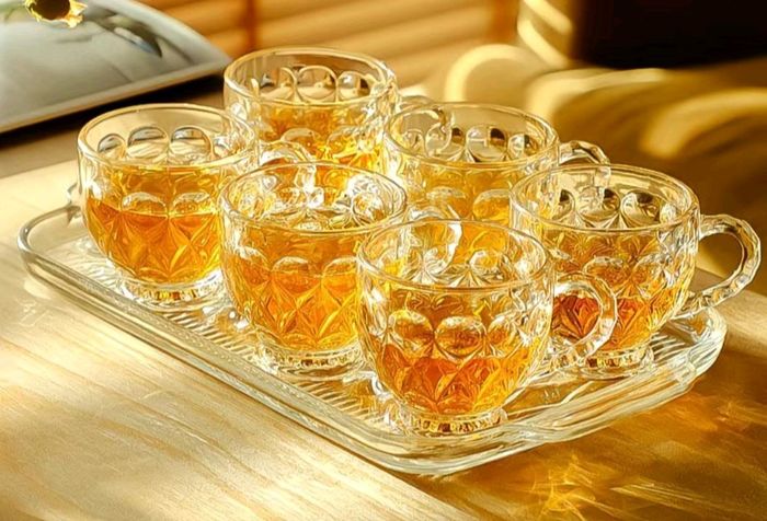 шилэн аяга подностой  (7ш)