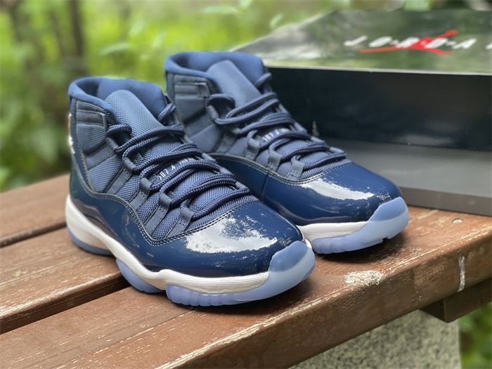 Jordan 11 Retro Dark Blue 