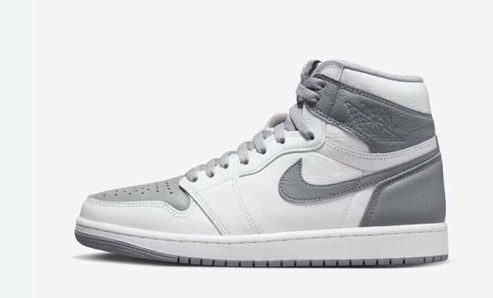 Air Jordan 1 Stealth