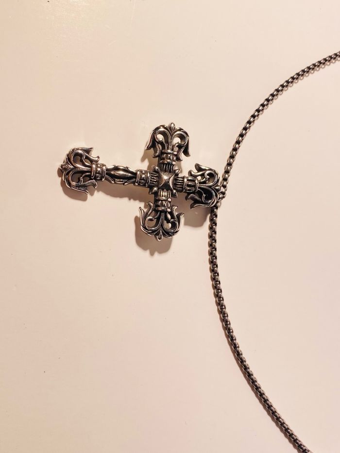 Эрэгтэй зүүлт 