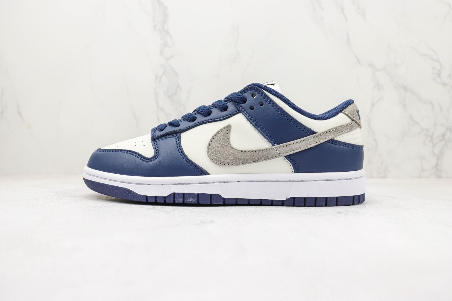 Nike Dunk Low Midnight Navy