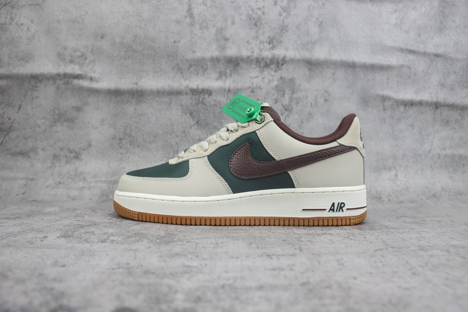 Nike Air Force 1 '07 Cream II Earth Vintage Green 