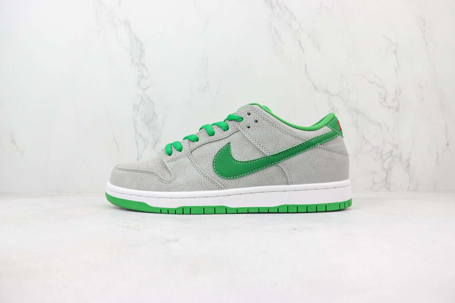 Nike Sb Dunk Low Medusa