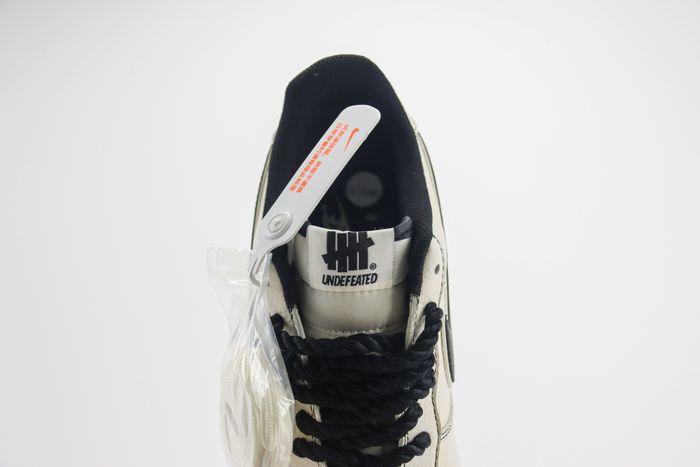 Nike Air Force 1 Low x Undefeated 21