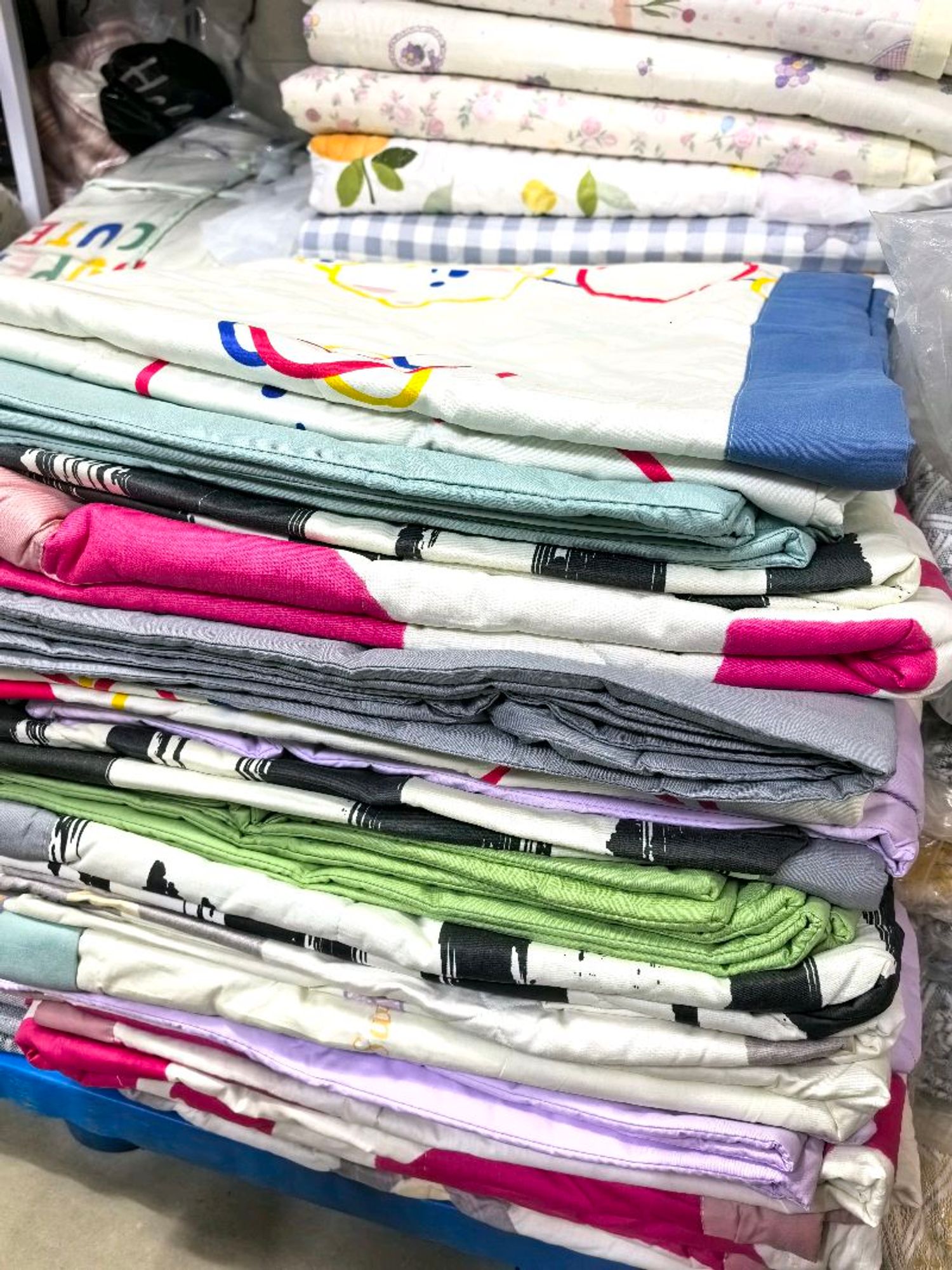 Цэвэр даавуун хөнжил