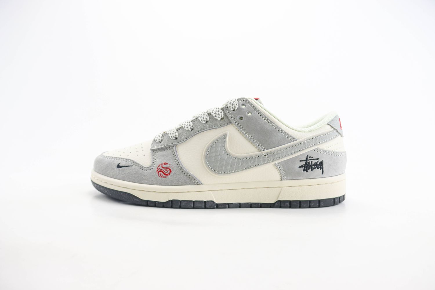  Nike SB Dunk Low 2025 Stussy 12