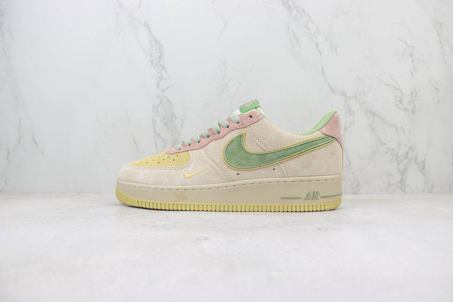 Nike Air Force 1 Low 388