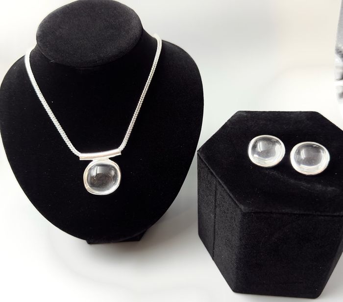 “Maximalist” усан болор ээмэг, зүүлтний хослол