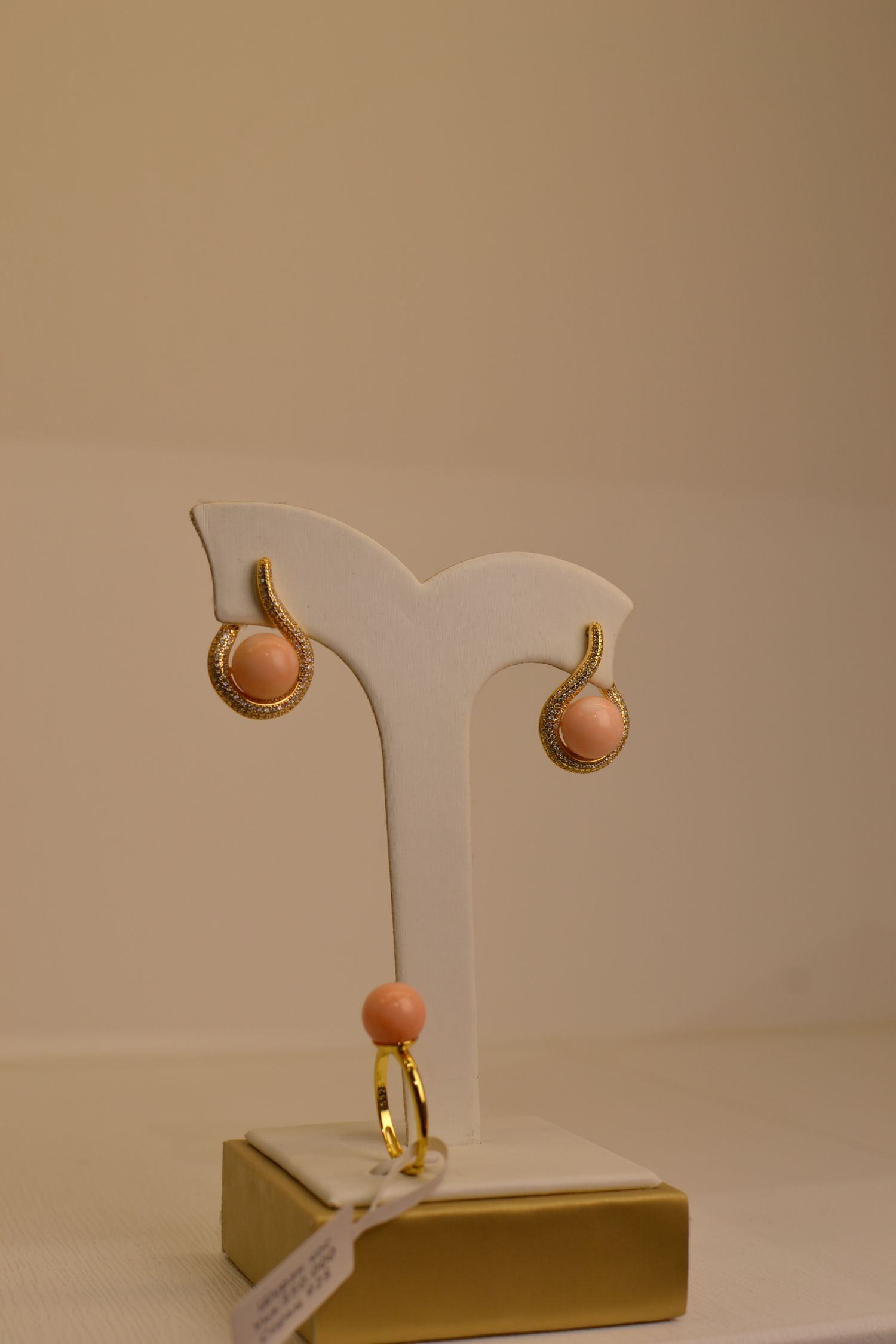 ягаан шүрэн хос