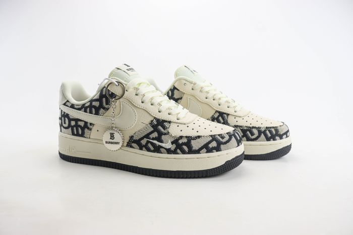 Nike Air Force 1 Low x DIOR 12