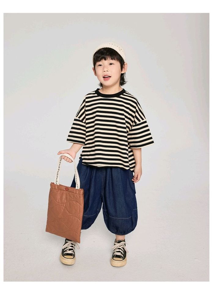 Xiao Судалтай унжуу артай фудболка