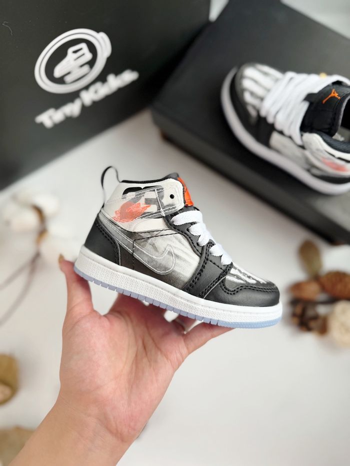 Air Jordan 1 Mid Skeleton Black