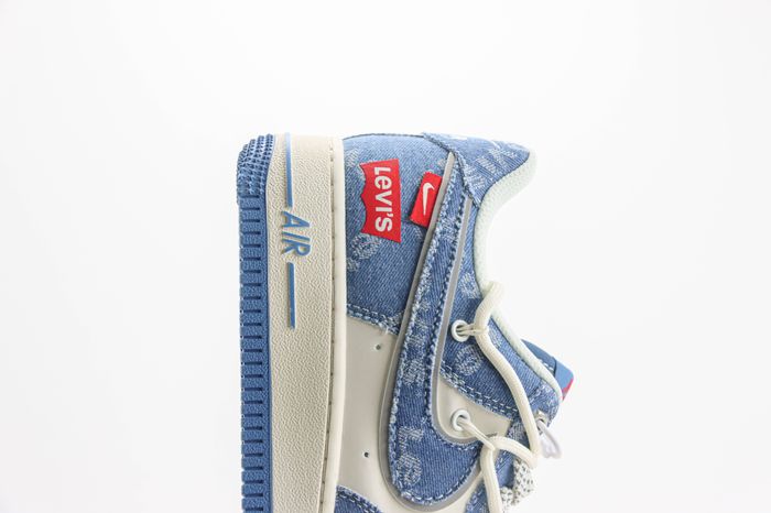 Nike Air Force 1 Low x Lives 01