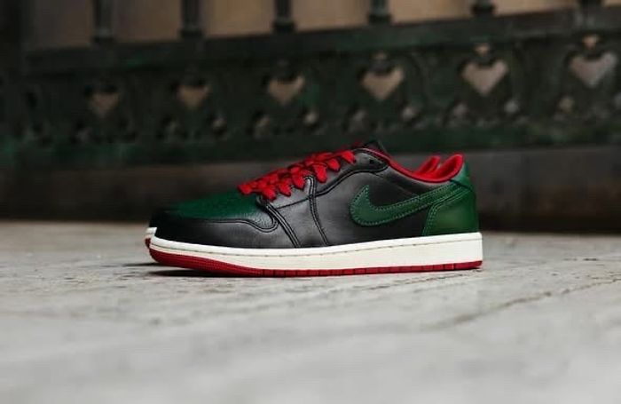 Jordan 1 Low OG Gorge Green