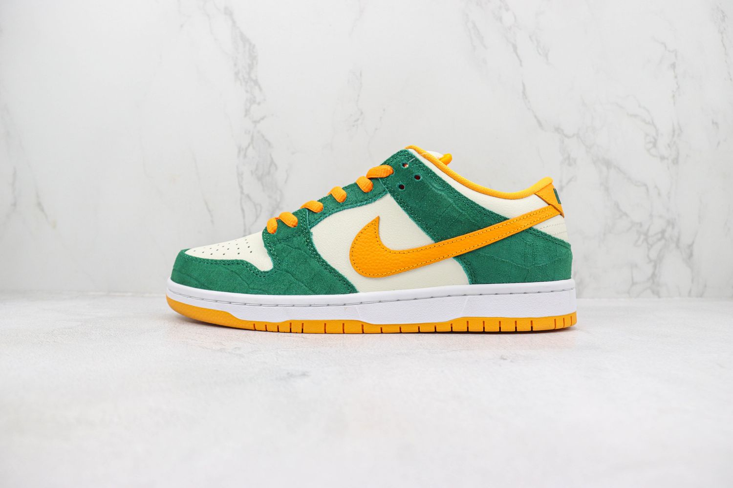 Nike SB Dunk Low Legion Pine Kumquat